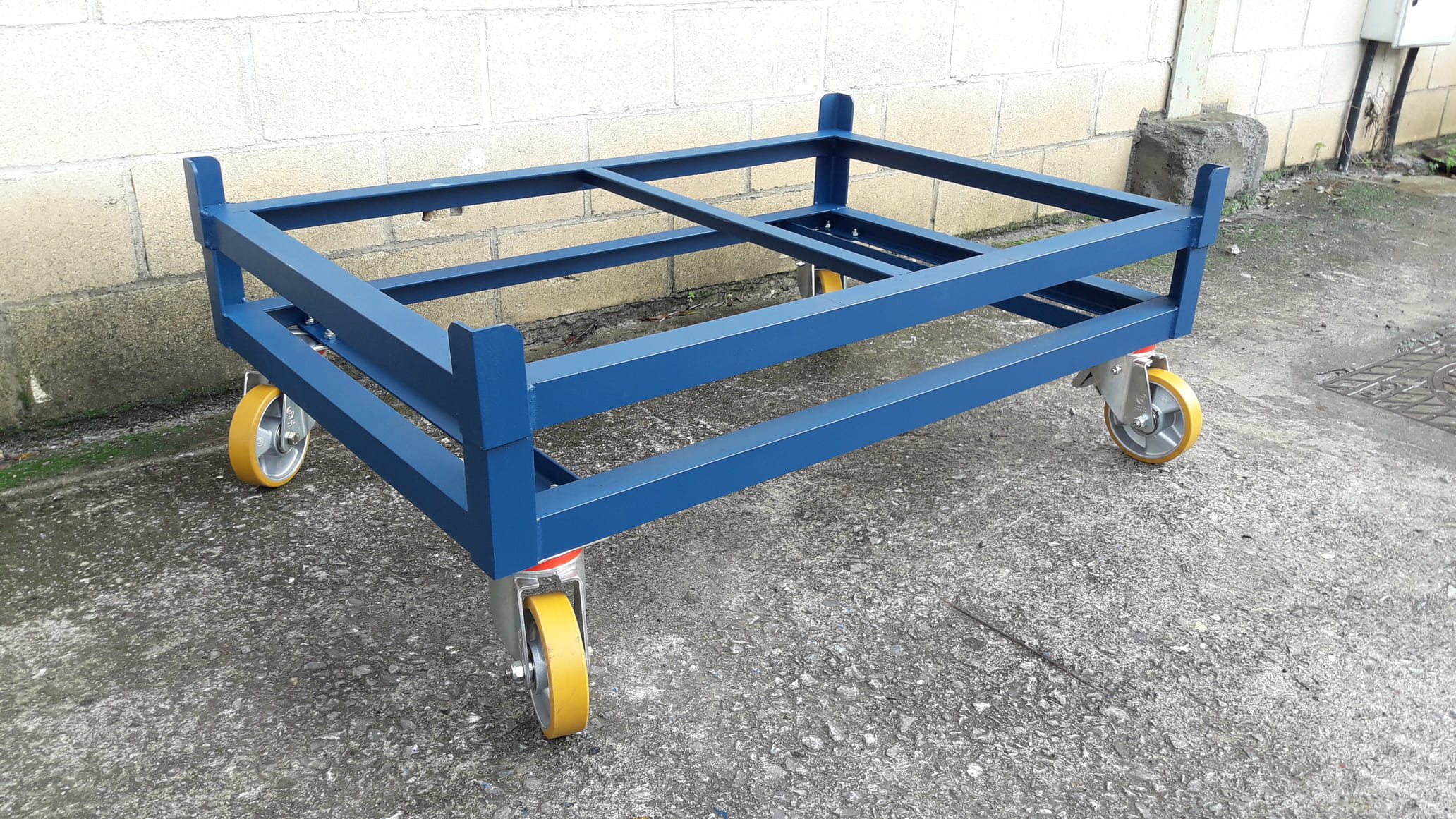 Contenedor 1250x850x400 hasta Base