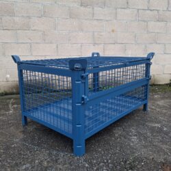 Contenedor con Lateral Abatible y Tapa Cerrada