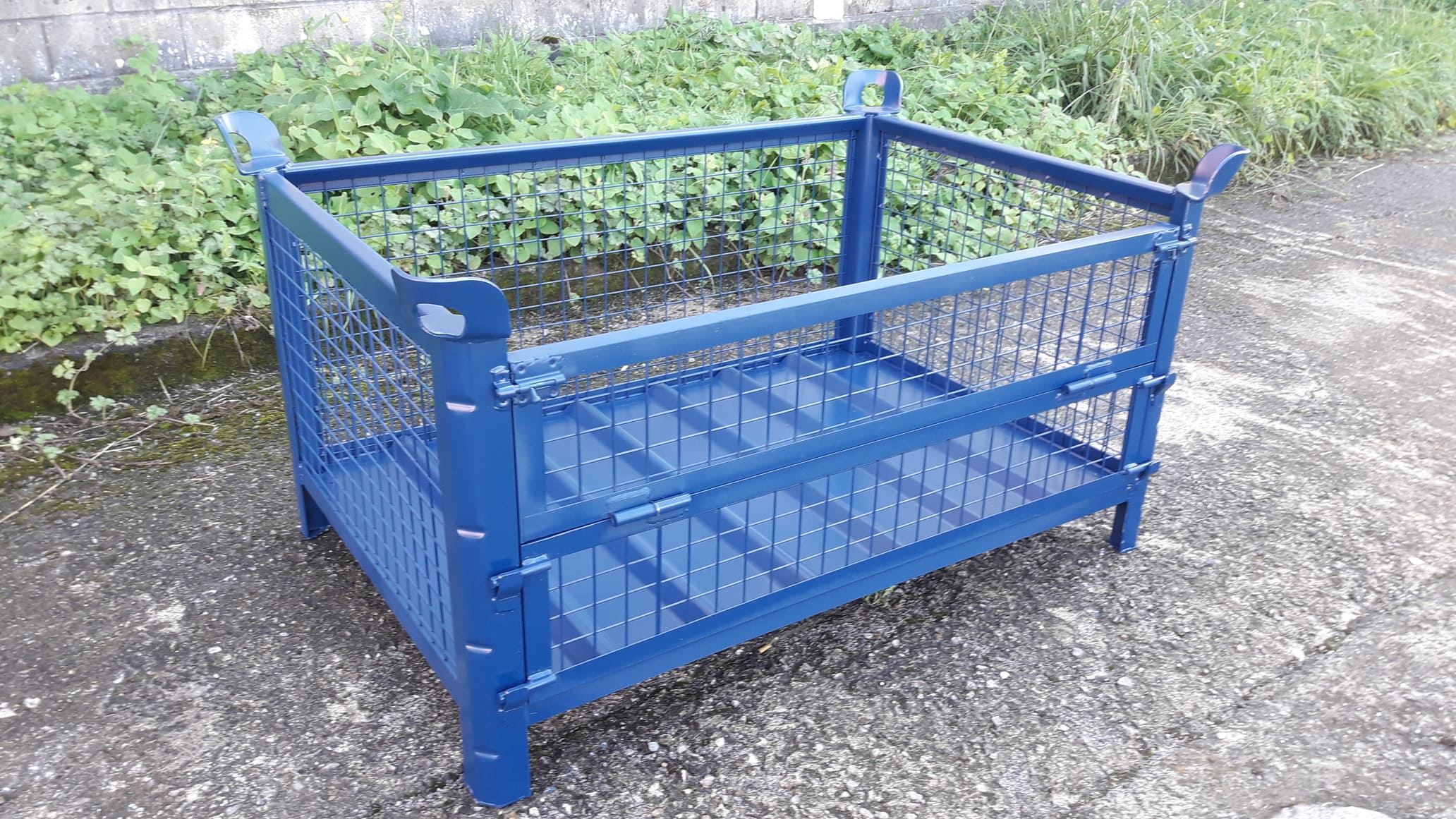 Contenedor Medio Lateral Abatible Cerrado