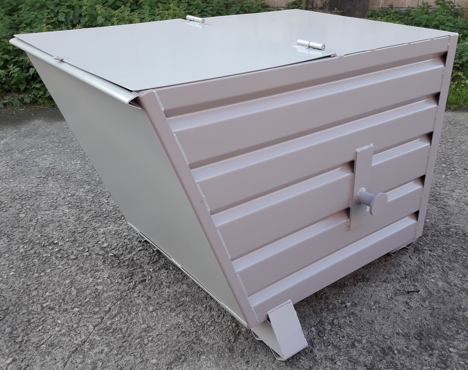 Contenedor Basculante con Ruedas o Tapas