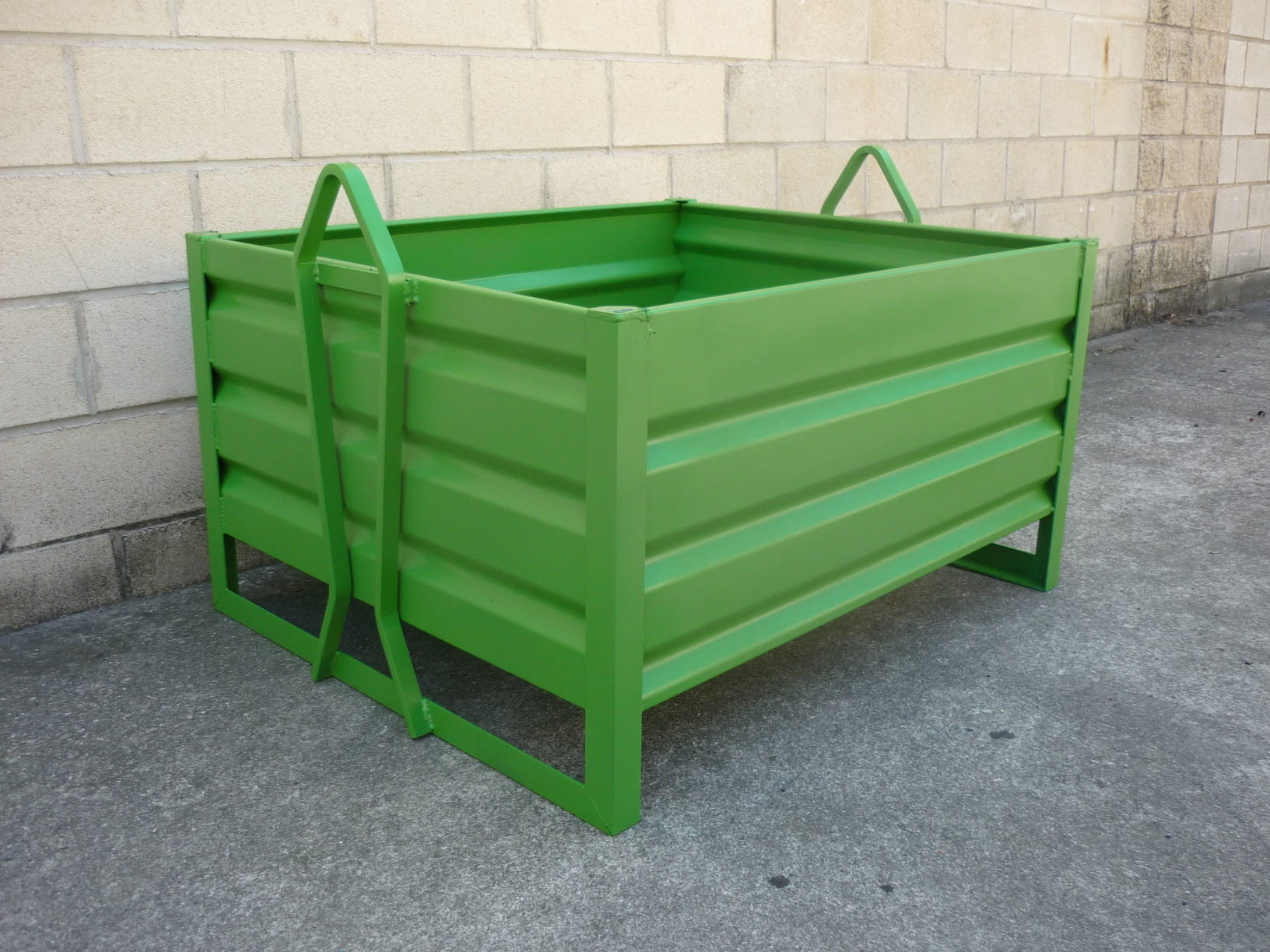 Contenedor Lira 2 mm.