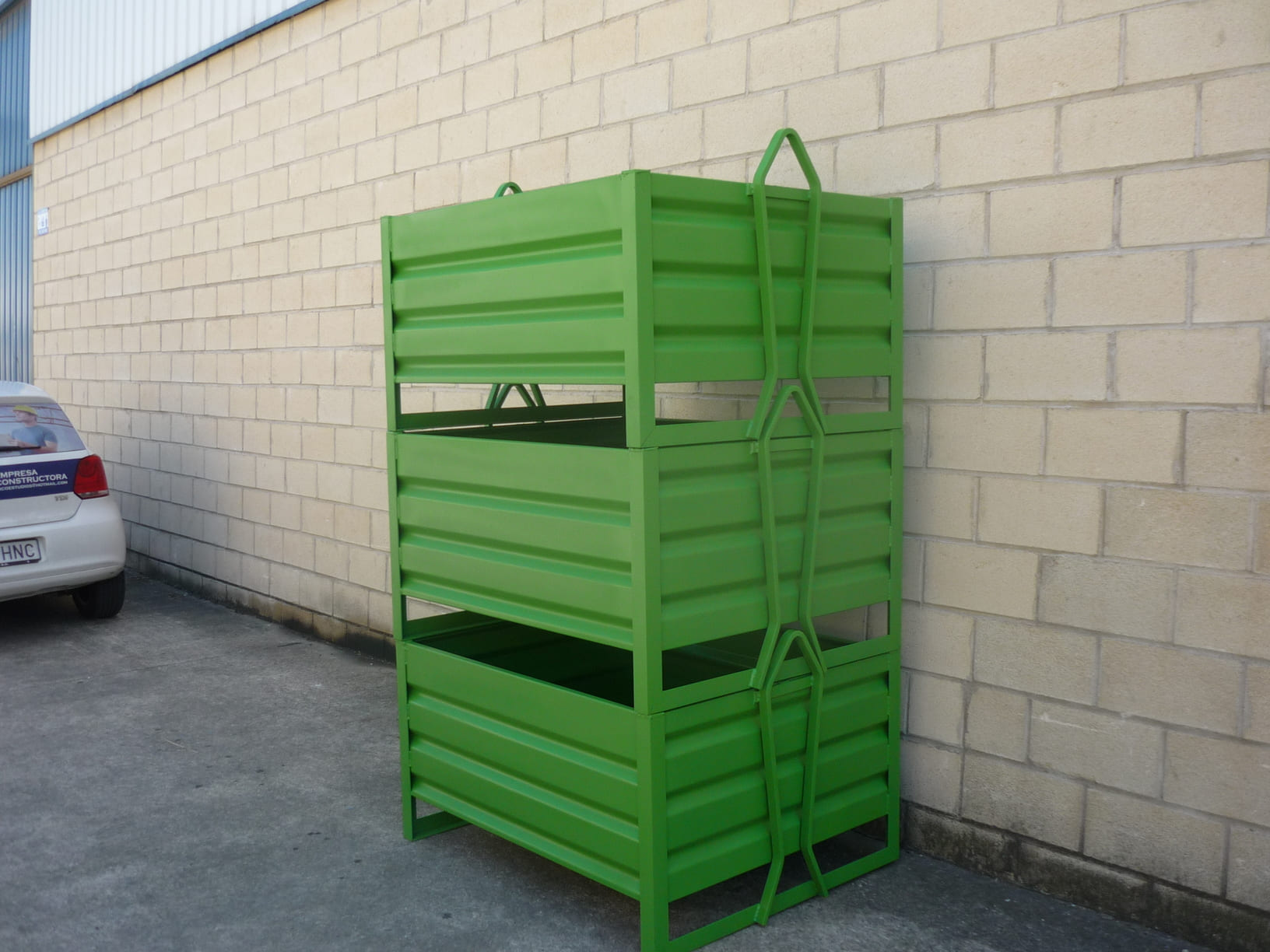 Contenedor Lira 2 mm. Apilado