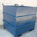 Contenedores con Patines Antivuelco Apilados