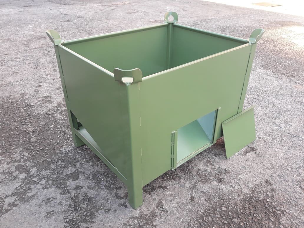 Contenedor con Fondo Inclinado y Trampilla Vaciado