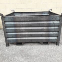 Contenedor con Entrada de Uñas 4 Lados