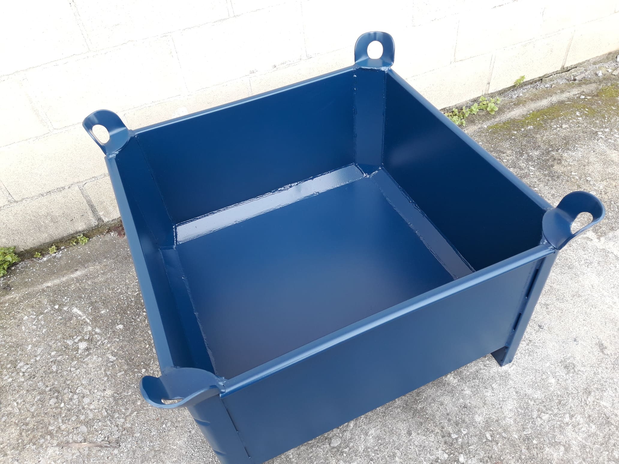 Contenedor Liso Estándar Lado Interior Biselado a 45º