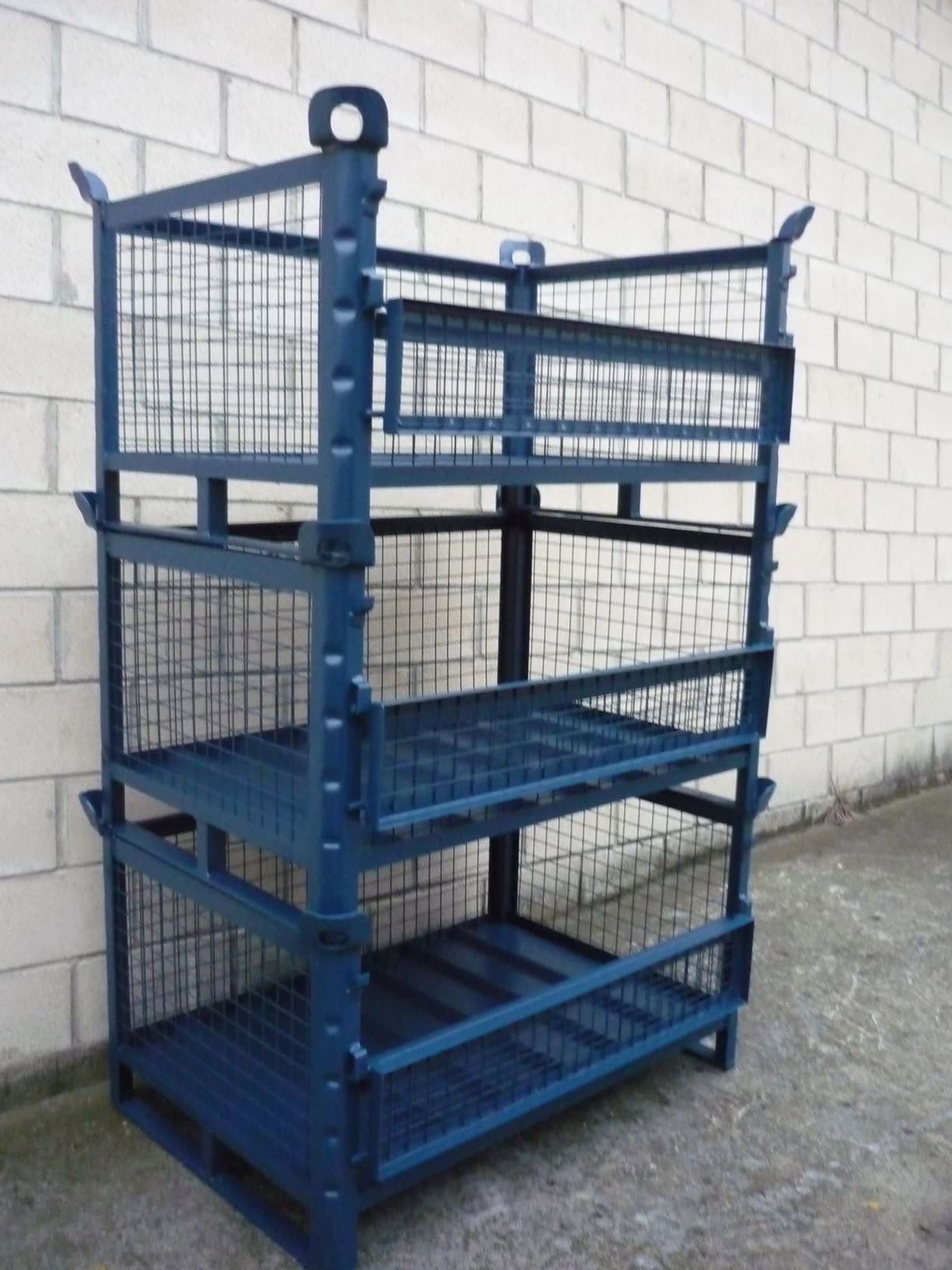 Contenedor Patín Lado Estrecho Apilado