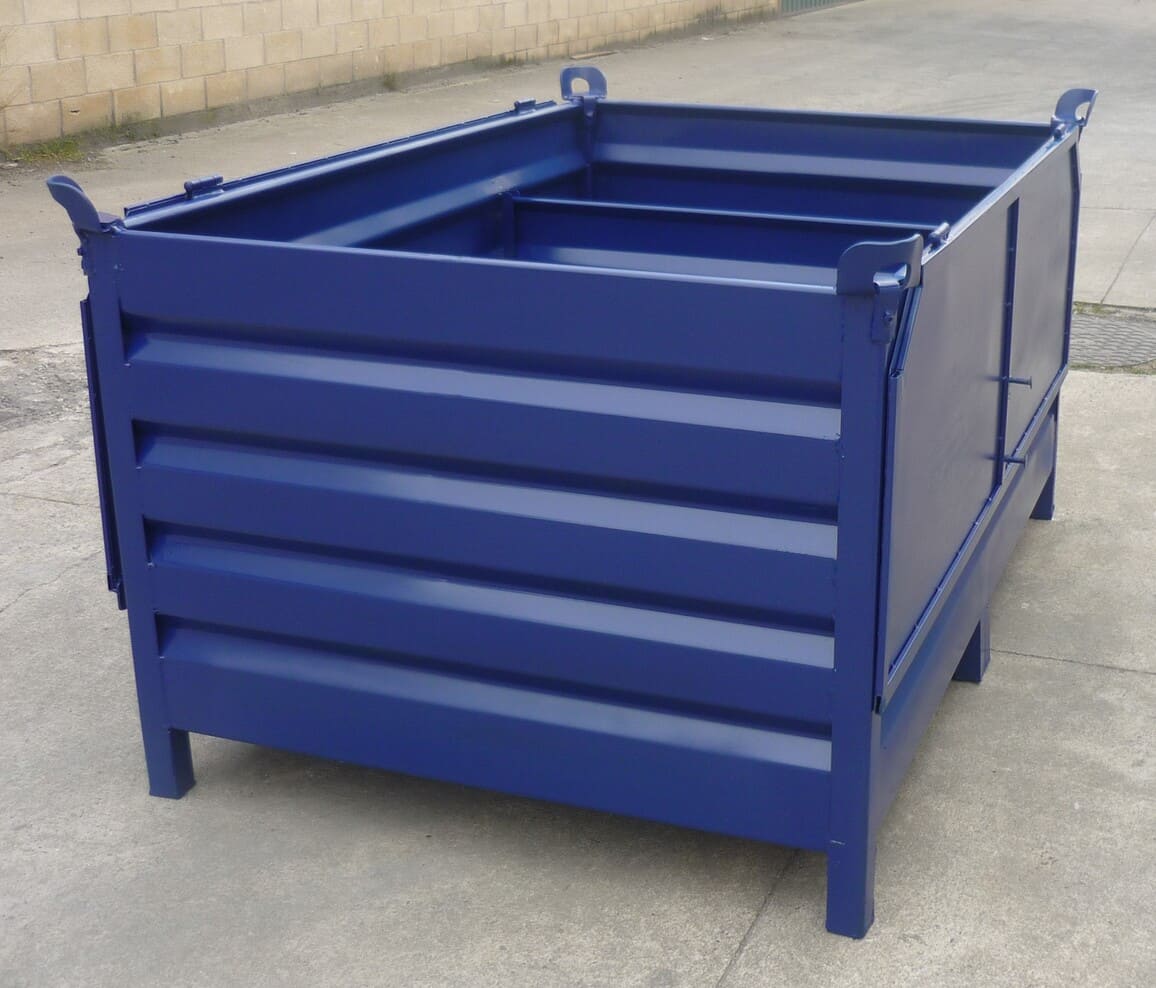 Contenedor con Tapa y Bisagras Abierto