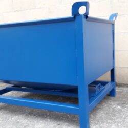 Contenedor con Tolva Apertura Tirador